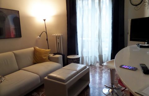 Viale Certosa, zona Garegnano, bilocale in ottimo stato